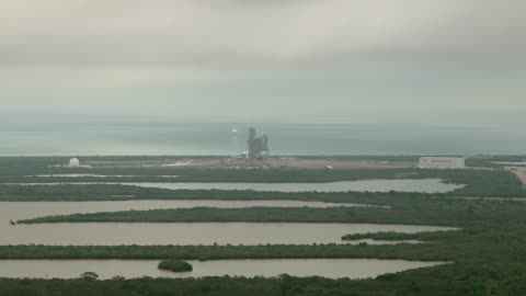 Liftoff in UHD of SpaceX Falcon 9 on CRS-