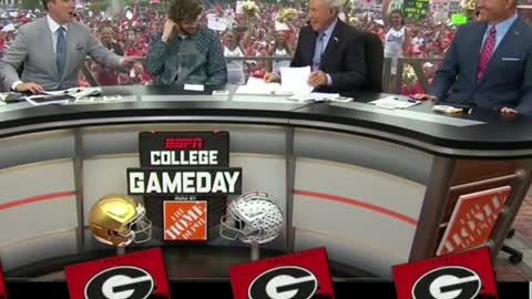 college game day was must-see TV 😂🏈