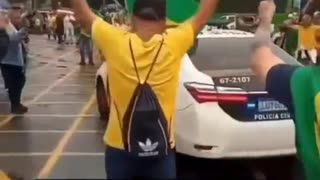 POLICIA CIVIL SE JUNTA AO POVO