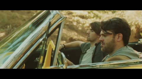 The_Chainsmokers_-_Don't_Let_Me_Down_(Video)_ft._Daya(1080p)