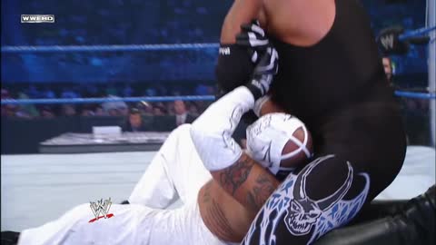 Wow what a fight between Undertaker Vs Rey Mysterio