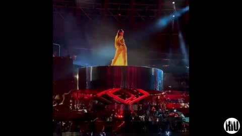 Rihanna First Ever Live Performance In India