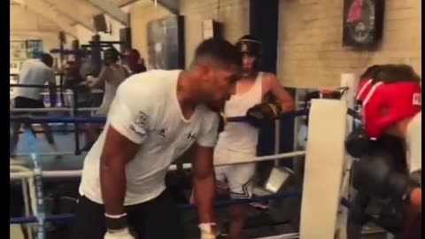 ANTHONY JOSHA GETS CUT IN SPARRING
