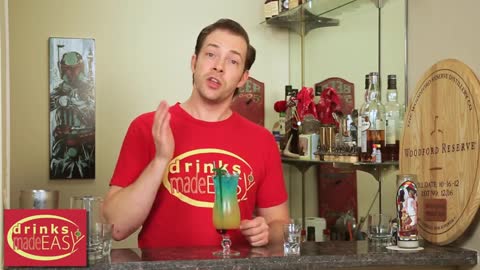 How to make a layered tropical drink for summer