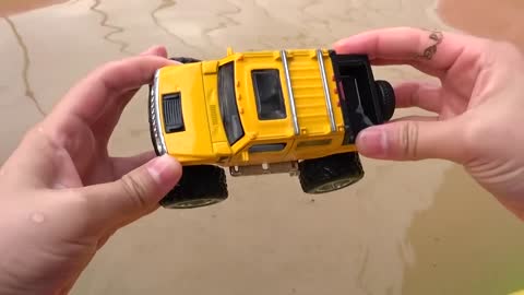 Fine Toys Construction Vehicles Looking for underground car