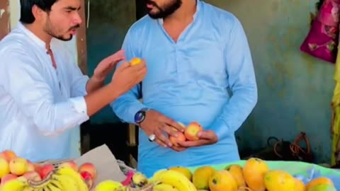 Amrood se kira Nikal aya Khizar omer Funny video