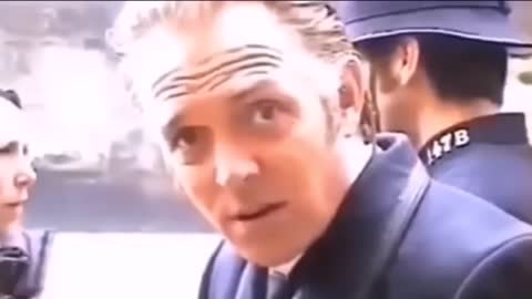 Rik Mayall says "destroy your TV"