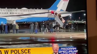 Video shows someone fall down from the stairs of Air Force C-32 as Biden lands in Poland