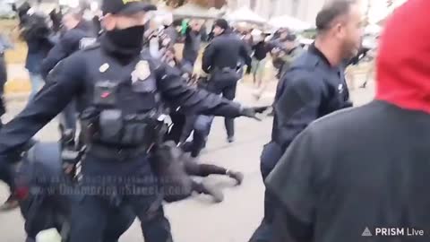 NOW - Police arrest two BLM supporters outside the courthouse of the Rittenhouse trail.