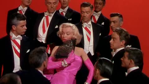 Marilyn Monroe - Diamonds Are A Girl's Best Friend = Gentlemen Prefer Blondes 1953