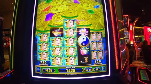 Emperor's Frog Slot Machine Play With Bonus Games!