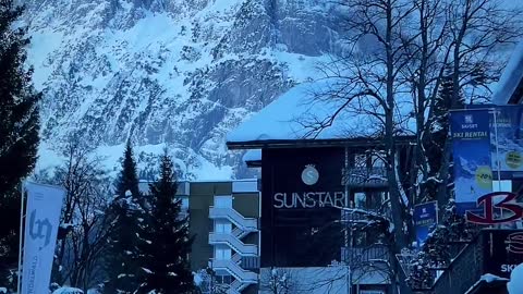 The mountain village of GRINDELWALD🇨🇭A popular destination in Summer and Winter