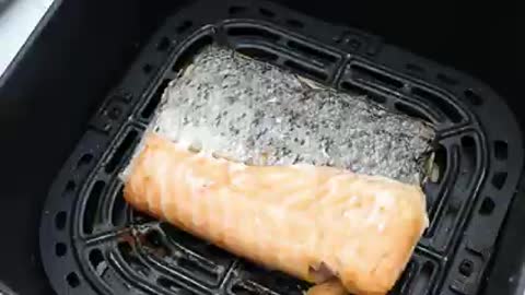 Air Fryer Frozen Salmon (Old Bay Salmon)