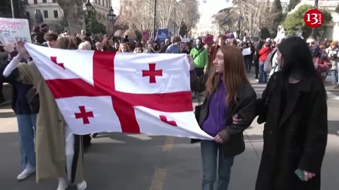 “Down with Russia” - thousands protesting in Georgia to say “No to Russian laws"