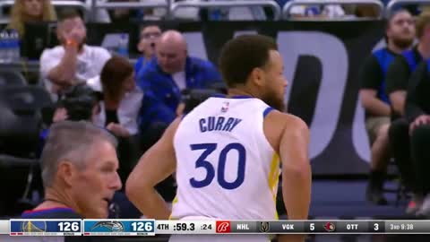 Stephen Curry proves he's the most annoying player to guard with or without the basketball...