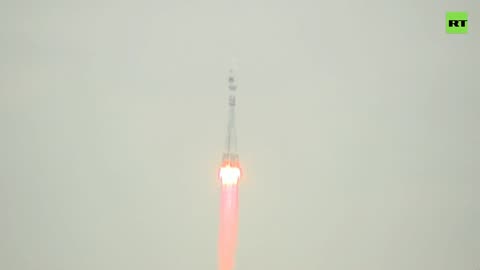 Luna-25: Russian lunar probe blasts off in historic mission