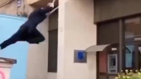 Crutches & Parkour