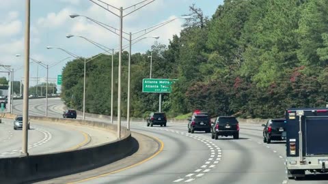 President Trump en route to a campaign rally in Atlanta, GA 🇺🇸 🍑