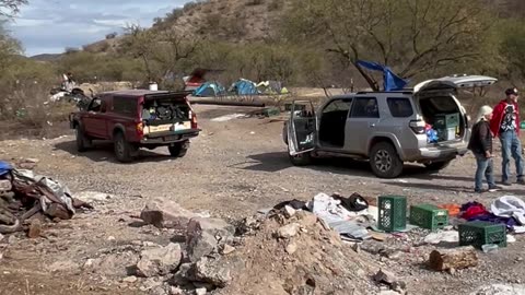 Sasabe Az - Border Patrol Agent Laughs At Human Trafficking