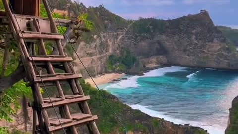 Treehouse, blending with nature