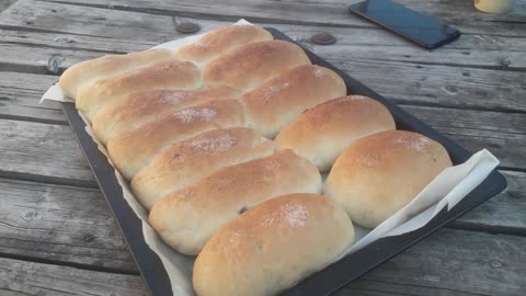 Friends, walnut and chocolate buns