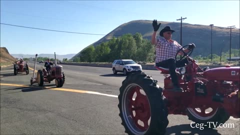 Central Washington Antique Farm Equipment Club: Zillah Tractor Convoy