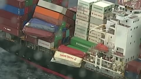 Cargo ship drops its load off Australian coast