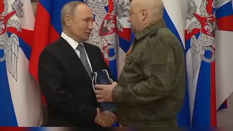 Vladimir Putin presented Sergey Surovkin with an award: The Order of St. George!