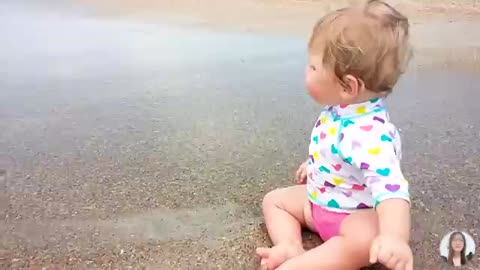 Funny video 99 fails Funniest baby first time on the Beach --5 minutes