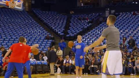 11-Year-Old Kid Shows Off His Handles on Warriors Ground