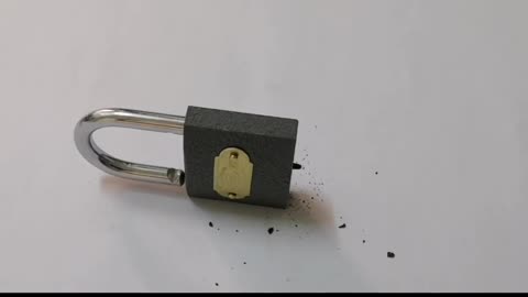 How to open a lock with matches
