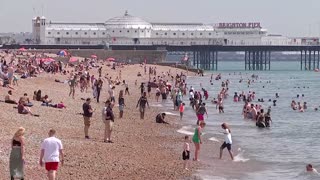 U.K. issues 'extreme heat' warning as temperatures rise
