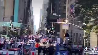 New Yorkers showing up en masse for Trump.