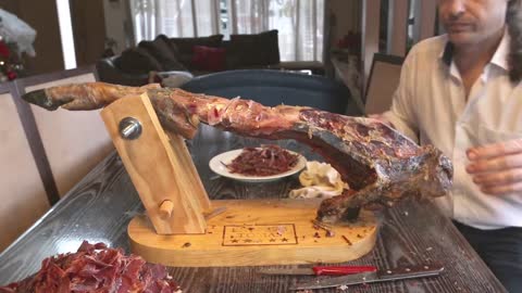 Carving Jamon Iberico