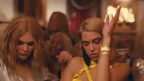 Dua Lipa - Don't Start Now (Official Music Video)_Cut