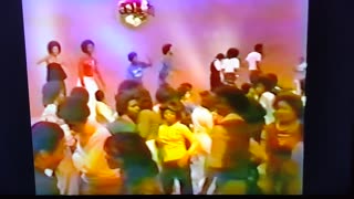 Saturday Nite Soul Train Dancers 1977(Earth Wind & Fire