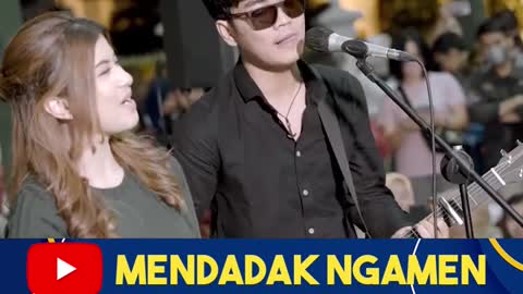 TRISNA BAWAKAN LAGU SEVEN TEEN MEMIKIRKAN DIA