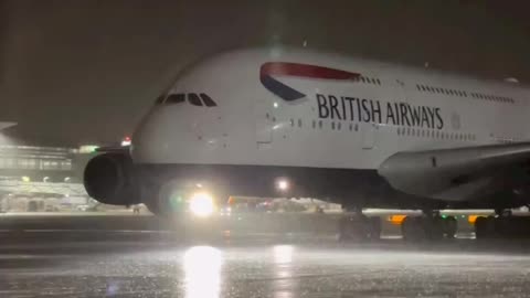 Airbus A380 taking showers