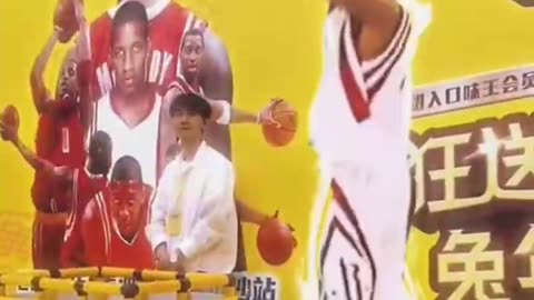 Tracy McGrady China tour Chinese guy finds moves to match Tracy McGrady