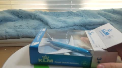 Daron KLM Toy Plane