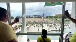 Bolsonaro back in Brazil to lead Lula opposition