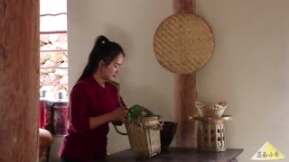 Picking Mulberries to make Wine and Sauce