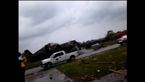 MOORE OKLAHOMA F5 TORNADO May 20, 2013