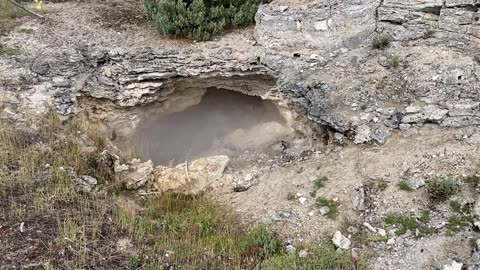 Yellowstone National Park First Timers Day 2