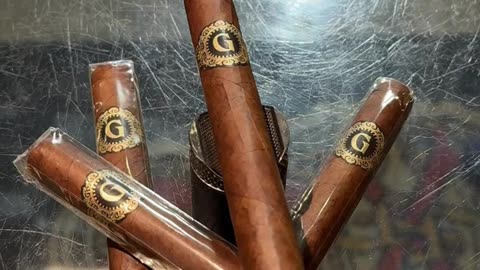Cigar of the Day: Warped Gellis Series Marevas 6 3/8x42 #Shorts #Cigars #Short #Cigar #CigaroftheDay