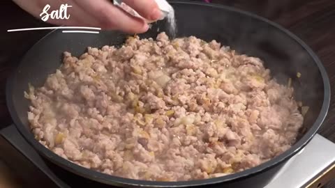 The perfect recipe with meat and cheese. Easy breakfast, lunch or dinner in 5 minutes