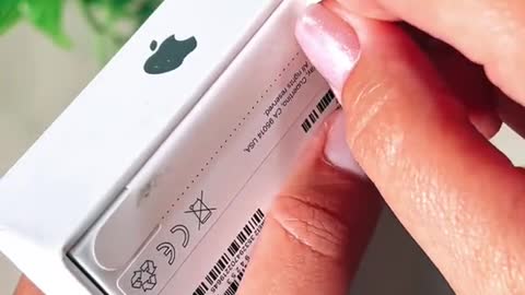 Unboxing the iPhone 14 Pro