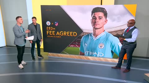 The Transfer Show REACTS to Julian Alvarez's massive move from Man City 😲