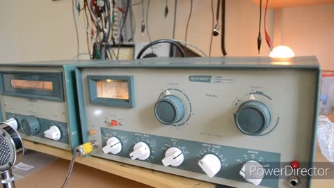 Demonstration of the Heathkit DX60 transmitter and VFO.