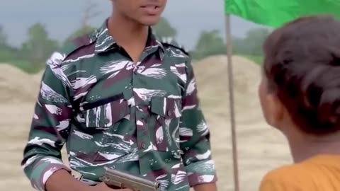 Ek pagal beta apne foji baap ke kapde lene aya hai🇮🇳😭🙏 #shorts #indianarmy #army #explore